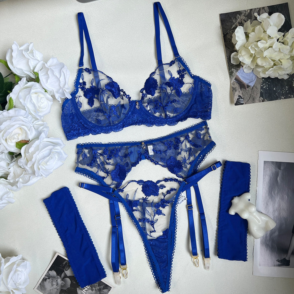 Embroidered patchwork lace straps for fun lingerie set