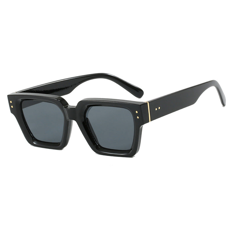 Square style retro ins sunglasses with high-end feel, no makeup, fashionable sunglasses