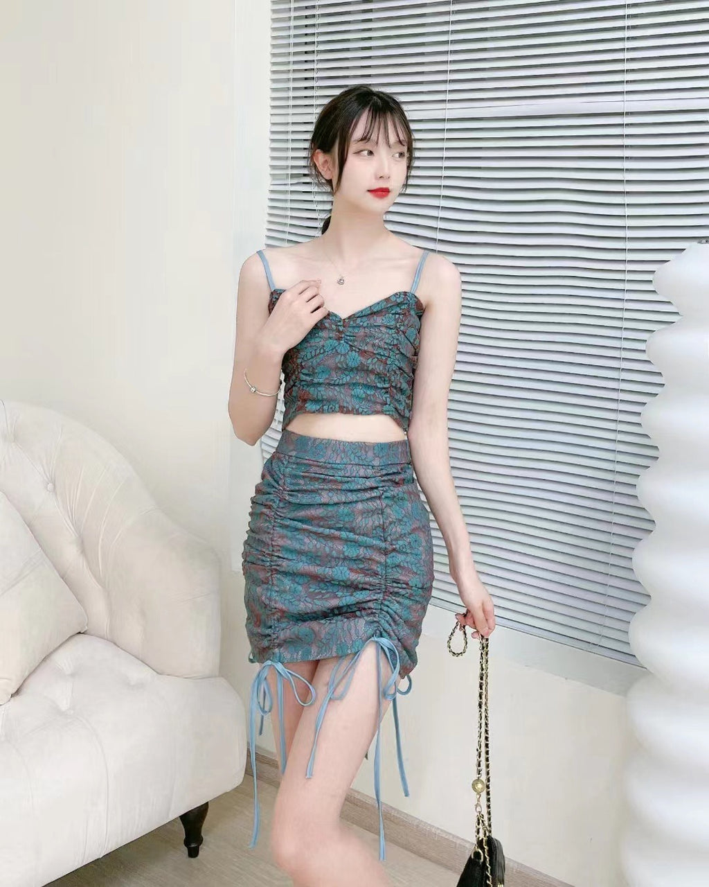 European and American Style Sexy Womens Lace Two Piece Hooked Flower Strap Top High Waist Drawstring Wrapped Hip Half Skirt Set